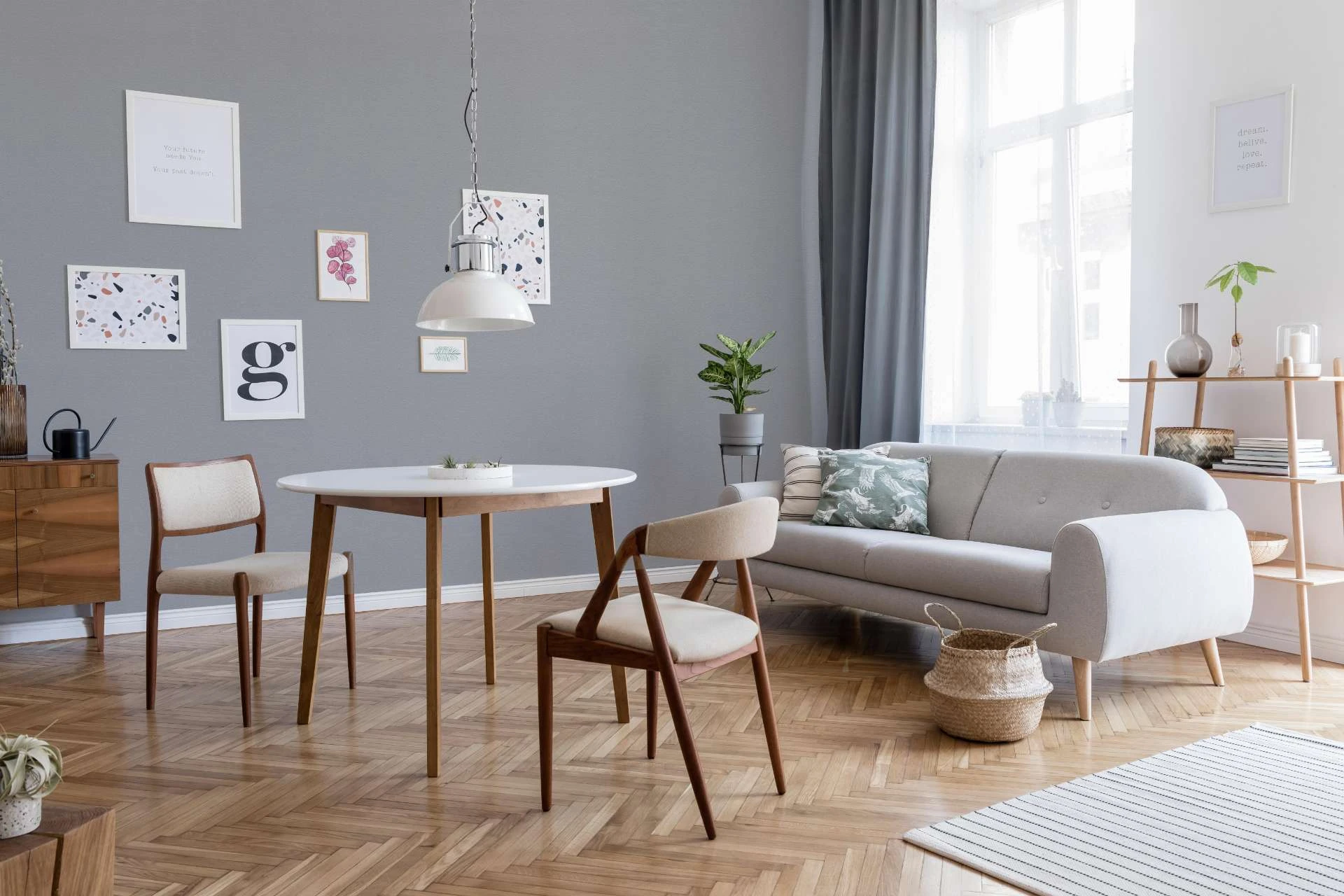 Wie wählen Sie Tapeten für das Wohnzimmer aus?